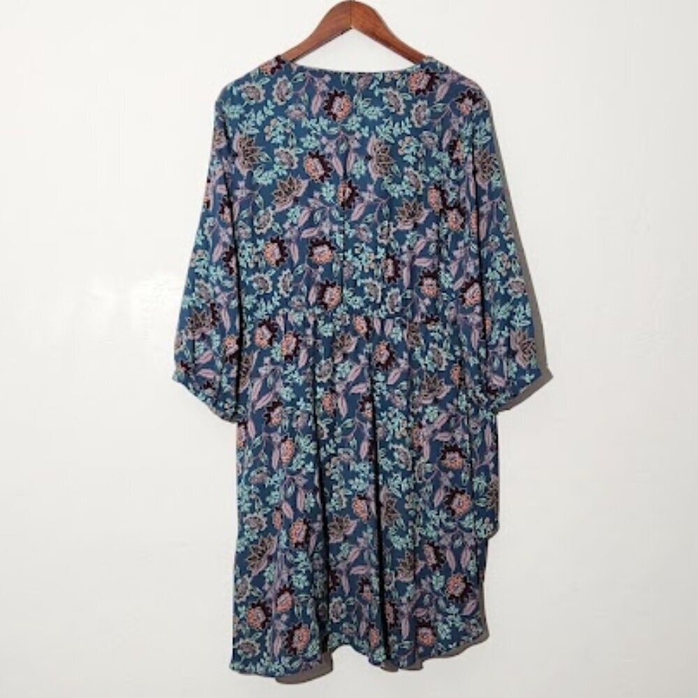 Torrid Women's Wrap Tunic Blouse in size 1X - Picture 4 of 6